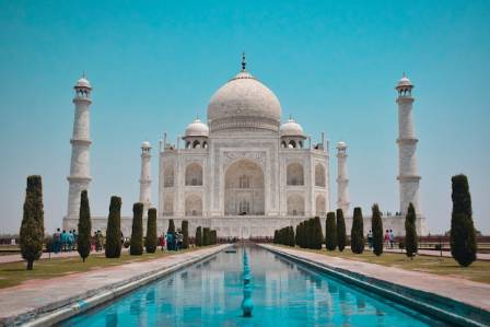 8 Essential Tips for Visiting the Taj Mahal